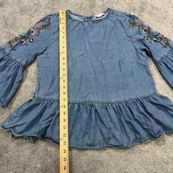 BeachLunchLounge Embroidered Peplum Chambray Blouse  Flare Bell Sleeve Small - Picture 8 of 15